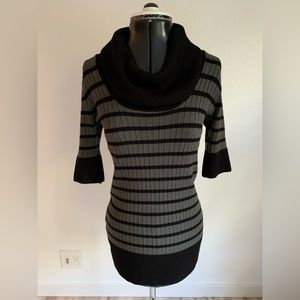 Cowl Neck Sweater Small Forever 21